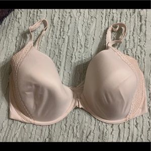 Victoria’s Secret 36DDD Front clasp